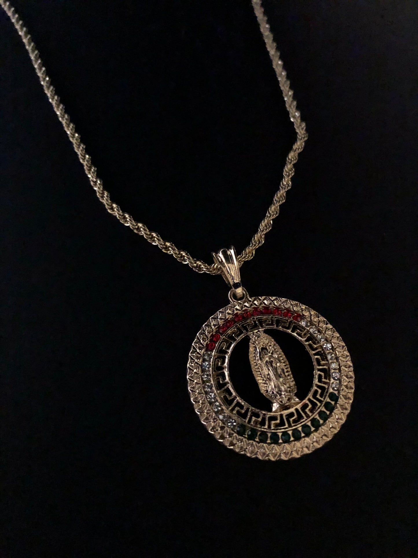 PE16 Virgencita